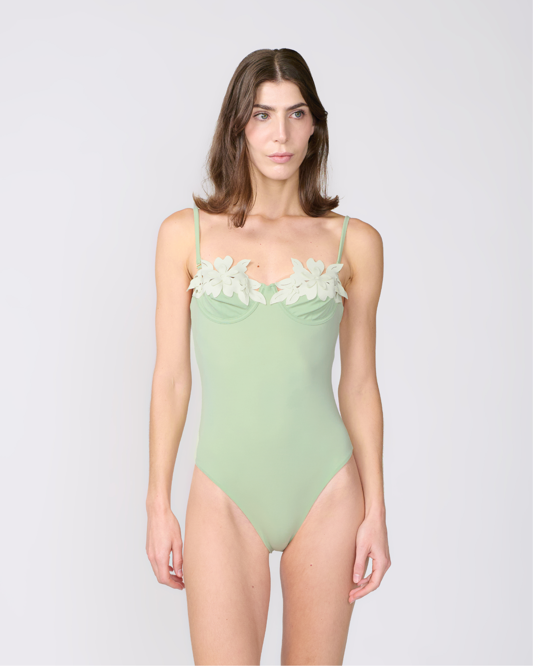 AURA ONE PIECE